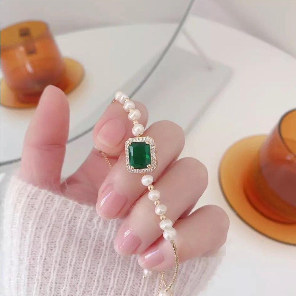 vintage pearl gem bracelet